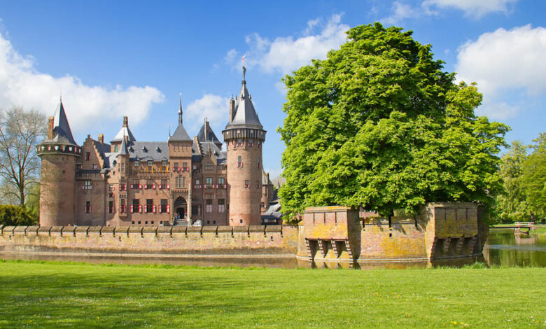 Famous Castles and Palaces in the Netherlands - lovethenetherlands.com